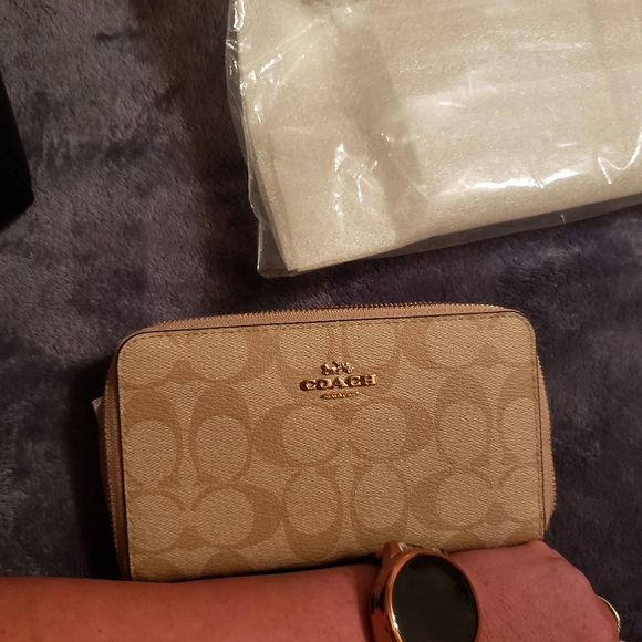 New Coach wallet - Picture 4 of 4